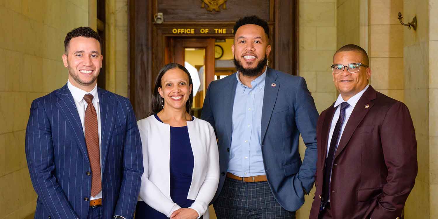 chiefs-cabinet3